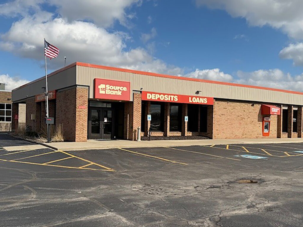 Exterior of 1st Source Bank on East State in Fort Wayne Indiana
