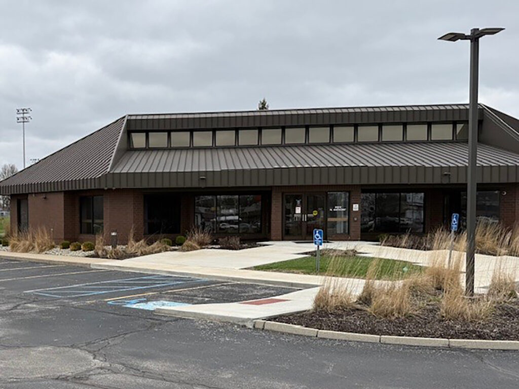 Exterior of 1st Source Bank on North Anthony Blvd. Fort Wayne, IN